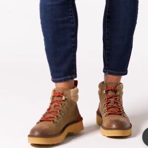 Sorel Women's Brown Lace Up Boots